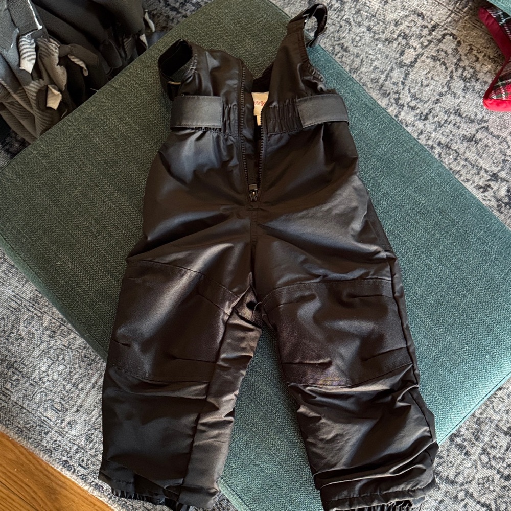 Cat & Jack Black toddler snowsuit